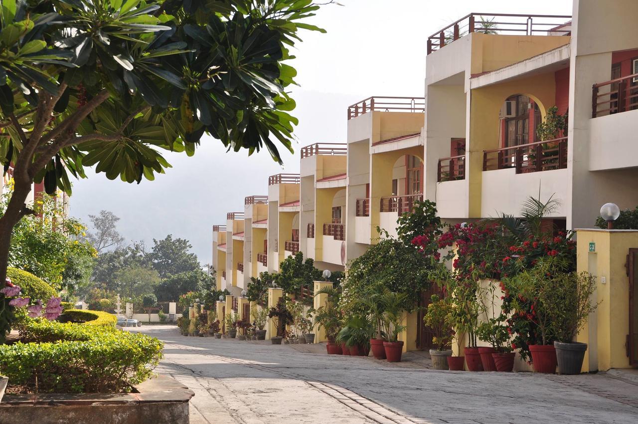 Ganga Vatika Ayurveda Bhavan Hotel Rishīkesh Exterior foto